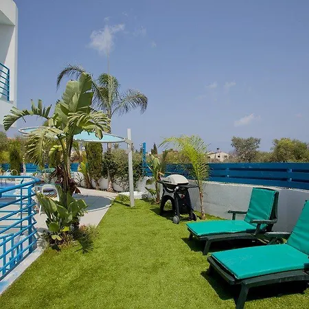 With Amazing Pool And Deck 70 Villa *