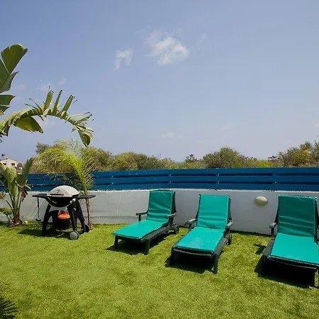 With Amazing Pool And Deck 70 Villa